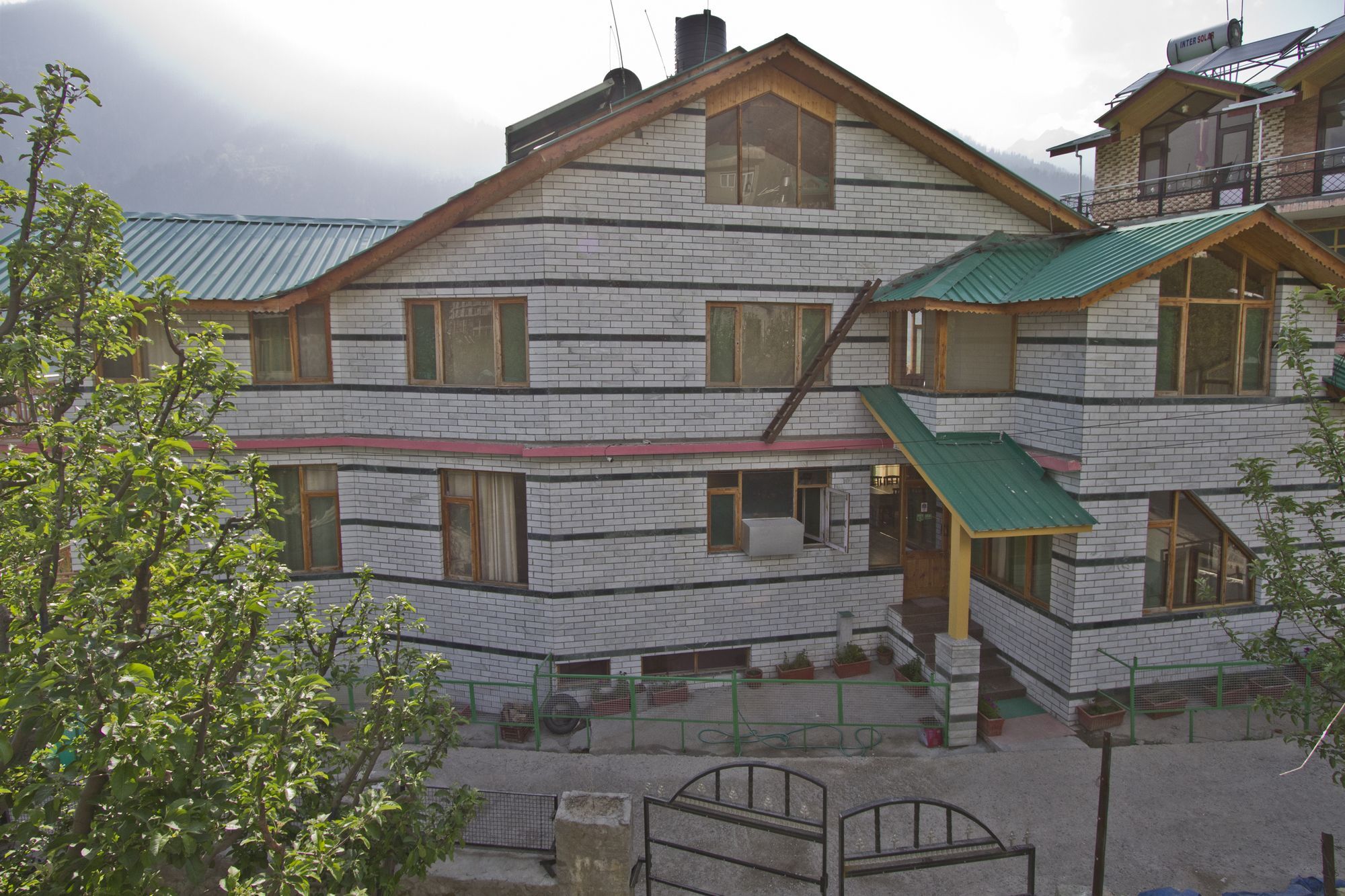 Hotel Mountain Face Manāli Kültér fotó